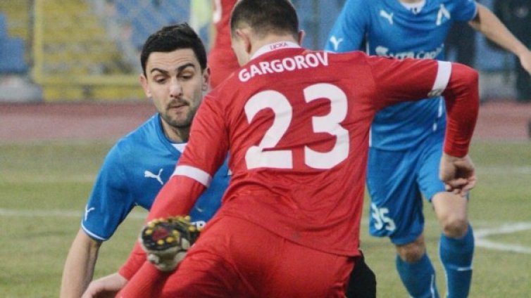 Левски елиминира ЦСКА за Купата след драма с дузпи