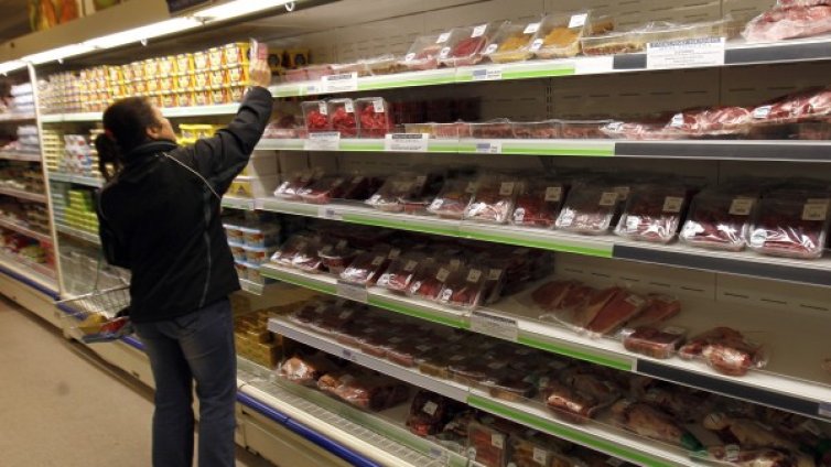 Сиренето поскъпнало с близо 10% за година, свинското поевтиняло