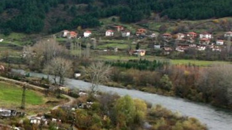 Палати, които по документи са ливади, конфискува държавата