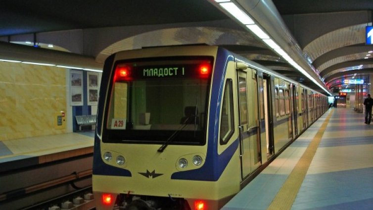 Столичани ще имат градски транспрот и през новогодишната нощ