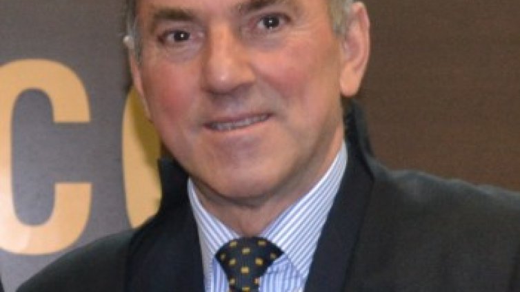 Несигурността кара хората да бъдат пестеливи! 