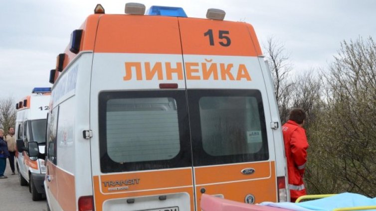 Всички пострадали на пътя София-Варна остават в болница