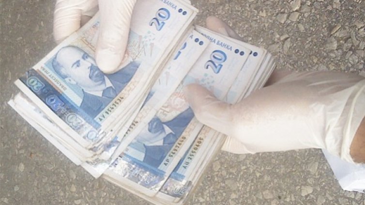 Жена даде 1500 лв. на "ало" измамник във Врачанско