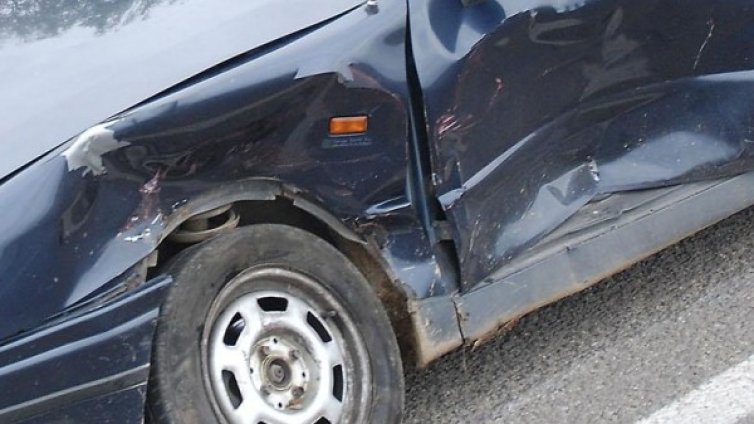 Майка и детето й ранени на пътя Русе-Разград