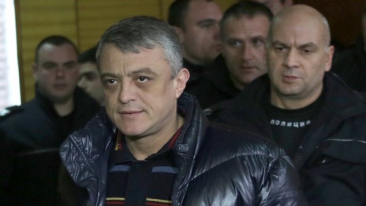 Оставиха Петното в ареста 