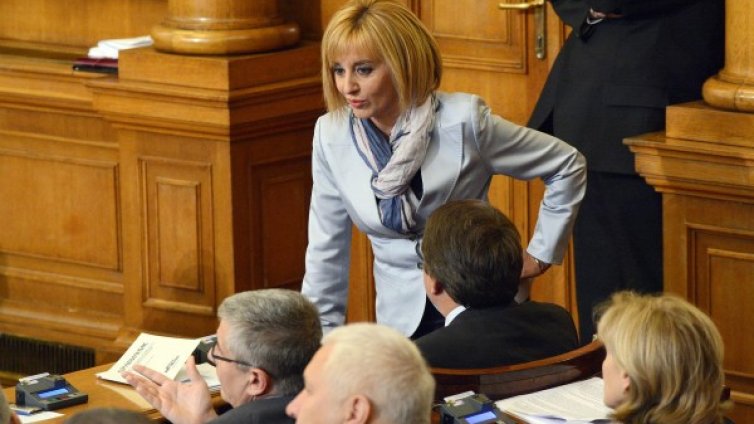 Изборният кодекс на Манолова мина на първо четене в НС 