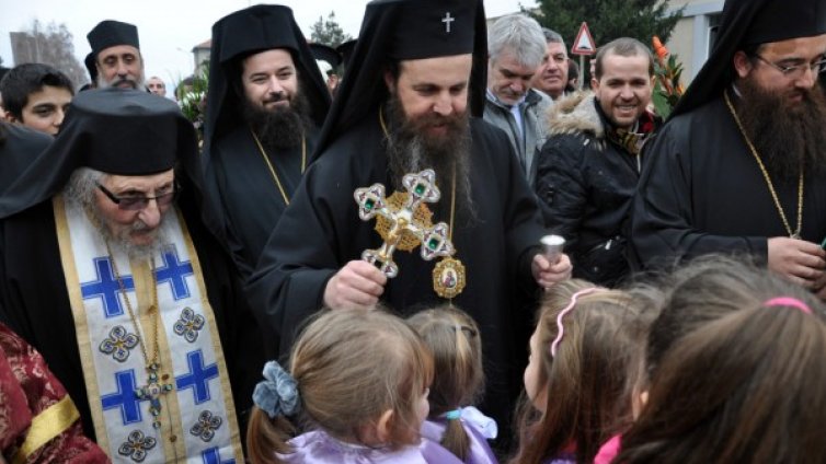 Посрещнаха празнично новия Неврокопски митрополит Серафим 
