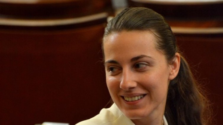 Много хомосексуалисти в парламента преброи Гаджева