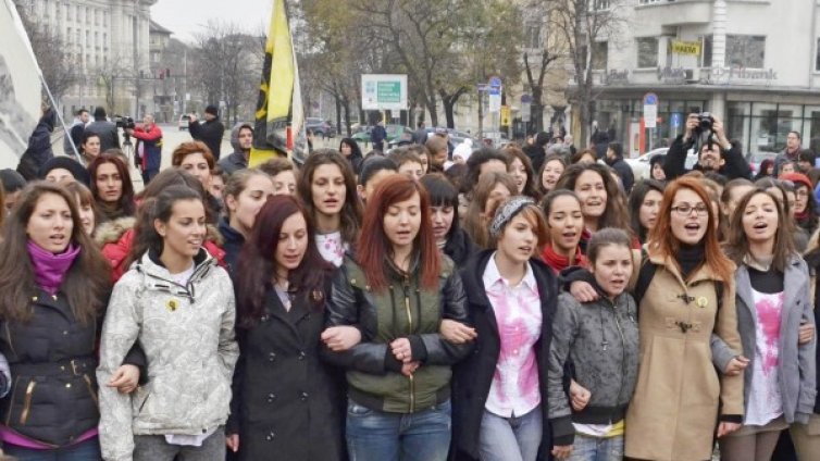 Ранобудните отново на протест