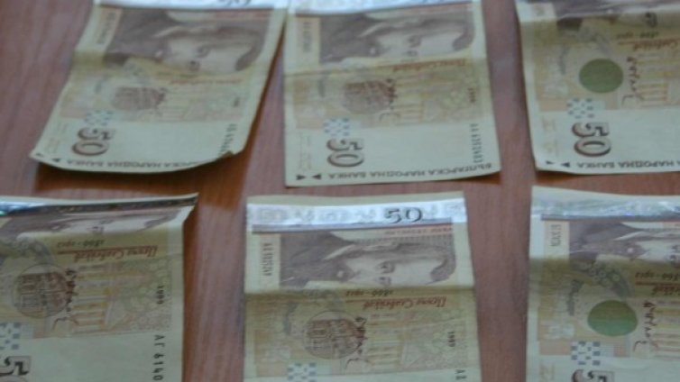 Дядо даде 2000 лева на "ало измамници"