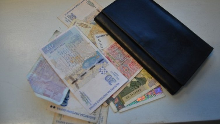 България е сред държавите с най-ниско съотношение данъци/БВП в ЕС