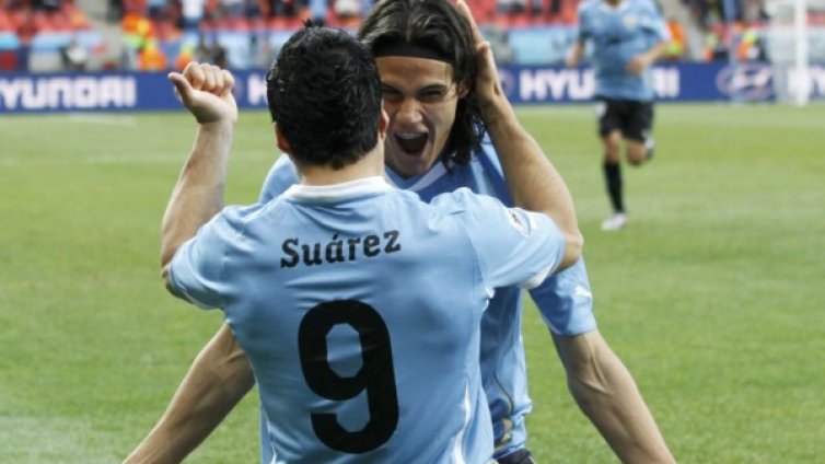 Кавани увери: Суарес отново е щастлив в Ливърпул