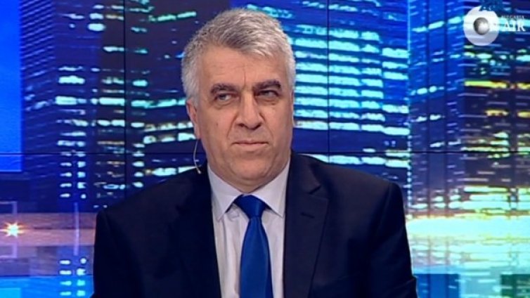 Гечев убеден, че Орешарски има доказателства за търговските вериги