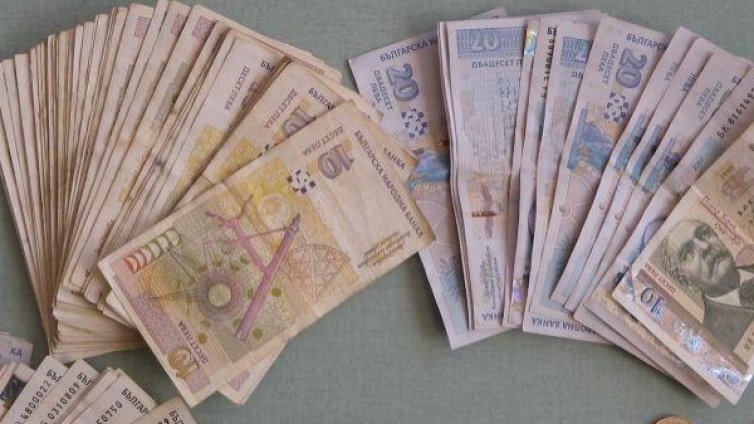 Средната ни класа спестила 539 млн. лв. през миналата година
