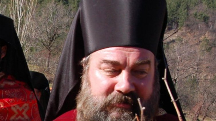 Църквата подхваща игумена на Бачковския манастир