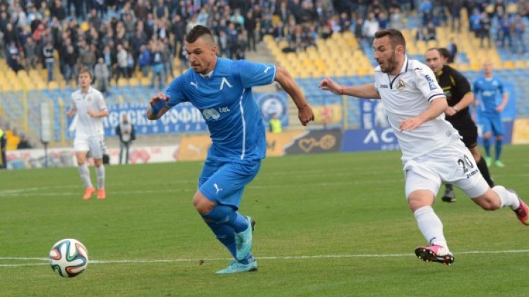 Левски се издъни срещу Славия, Божинов разочарова