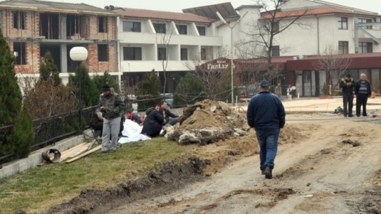 Двама загинаха нелепо в Хасково, поразени от ток 