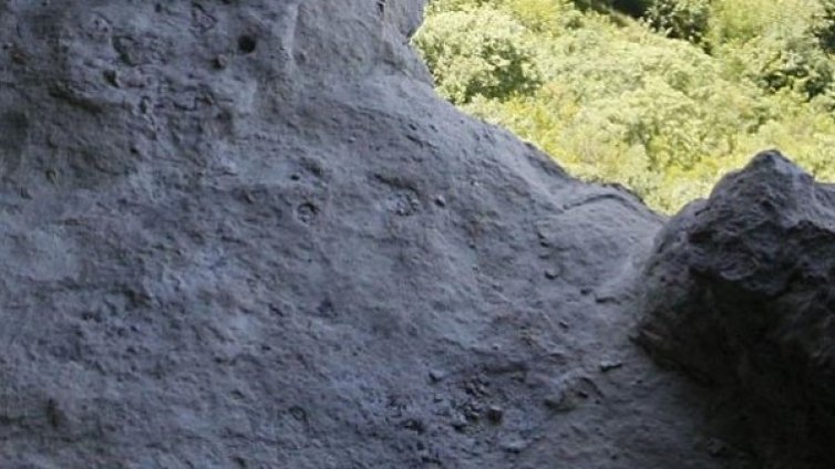 Младеж загина при падане от 25 м пред пещера в Котленско 