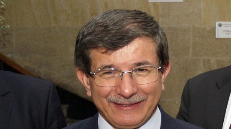 Давутоглу: "Единствено България наричаме "комши"