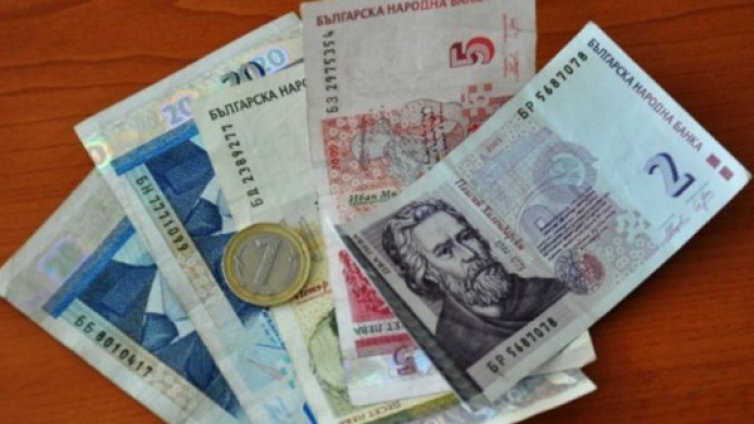 Бандити отвлекли жена, натиснали я да тегли кредит 