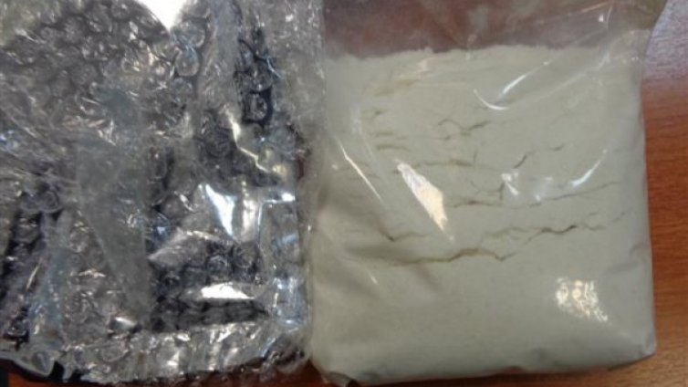 Синтетична дрога за над 1 млн. лева хваната на летището