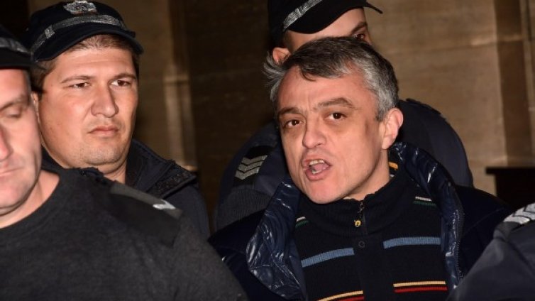 Прокуратурата пак погна Петното – за расова омраза