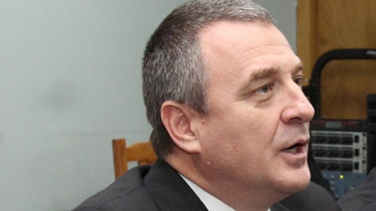 Кой ще оглави НСО? Йовчев чака Плевнелиев