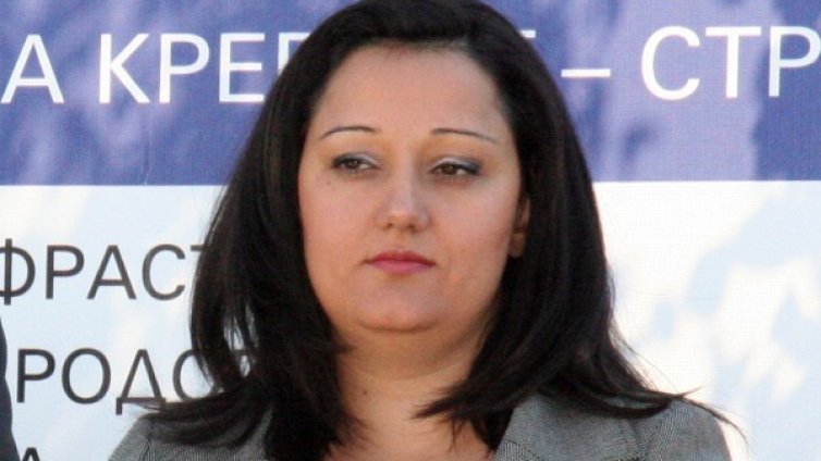 9 месеца "министерстване" и скандално решение!