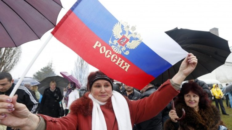 65 000 на митинг в Москва в подкрепа на Крим 