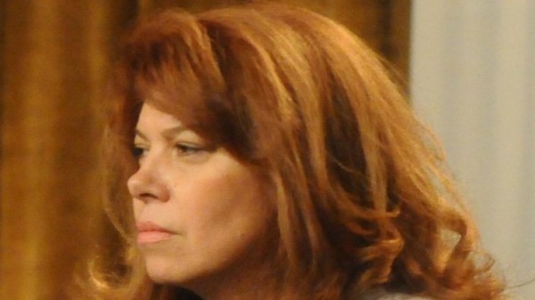 БСП не е кръжок, ядоса се Йотова на АБВ