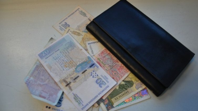 Фирмите за бързи кредити ще доказват произход на капитала 