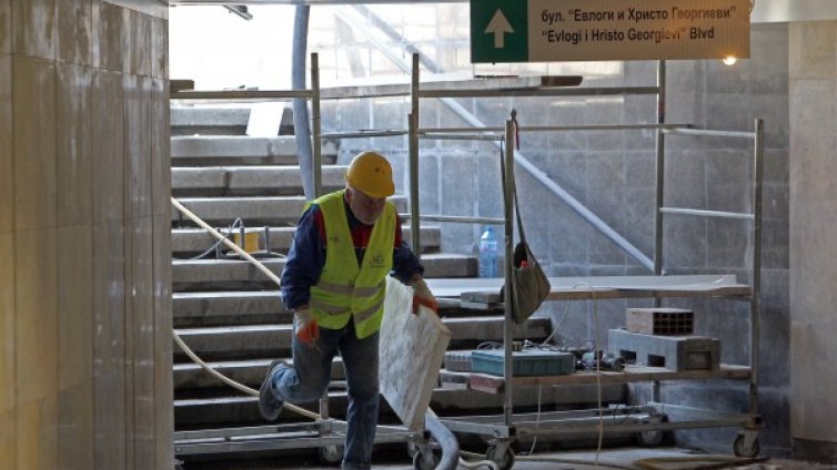 До седмици ще е готов обновеният подлез на Орлов мост