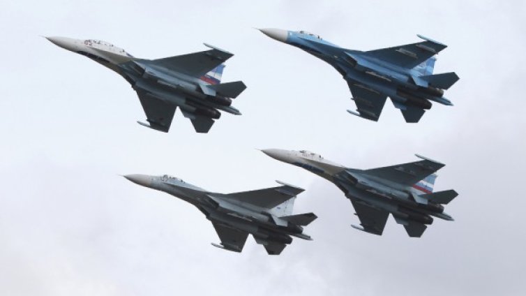 Русия е изпратила военни самолети в Беларус