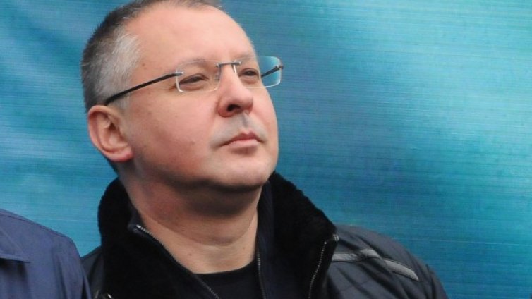 Не водим война, държим на закона, твърд е Станишев