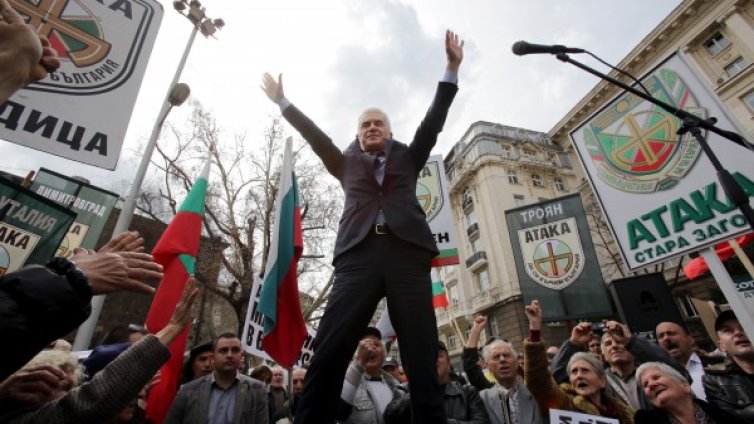 Сидеров смъмри КСНС за Украйна: Идиотски твърдения!