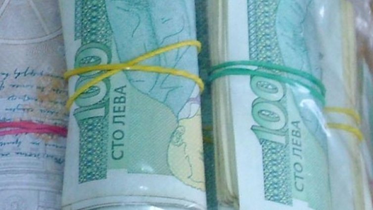 Пенсионерка даде 3 000 лева на ало измамник 