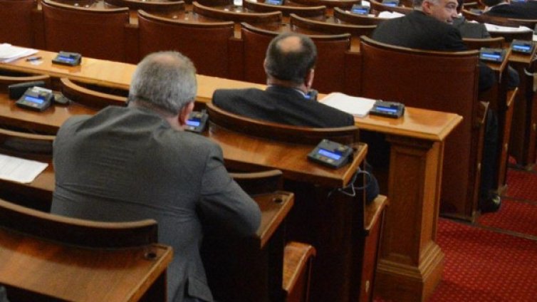 НС удължи заседанието си заради Сметната палата