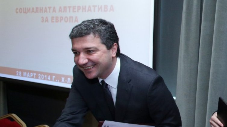 Да се борим срещу причинените от десницата проблеми!