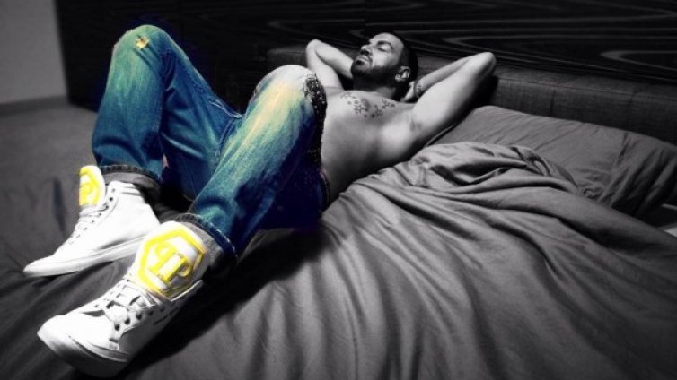 Азис пусна нов кючек, пее и на ромски