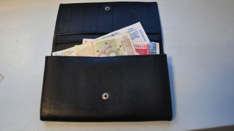 БСП не иска прегласуване на тавана на разходите по кредитите