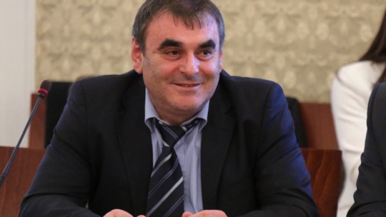 Мислят как да се връща ДДС на превозвачи от Турция за гориво у нас