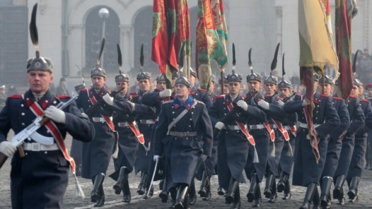 Военните реформи се изродиха в съкращения