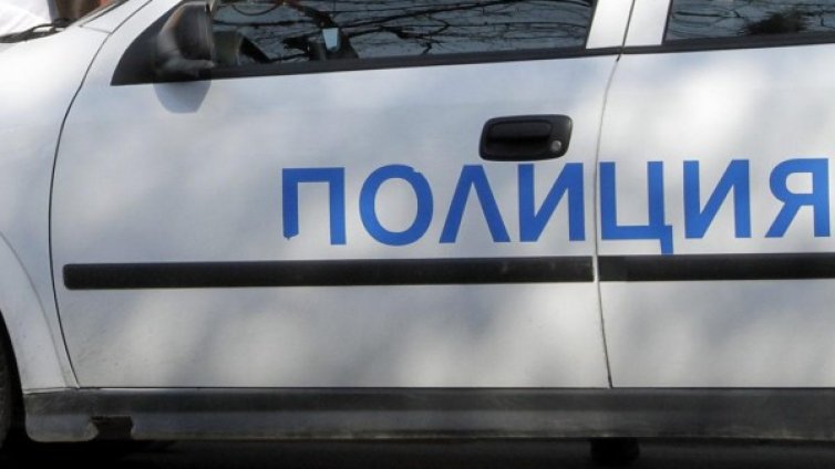 Автобус и кола катастрофираха в Сливен 