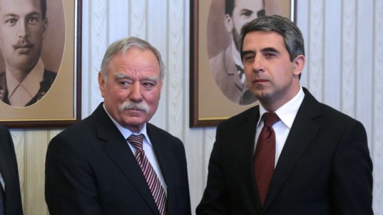 Българската военна авиация достойно защитава небето ни! 