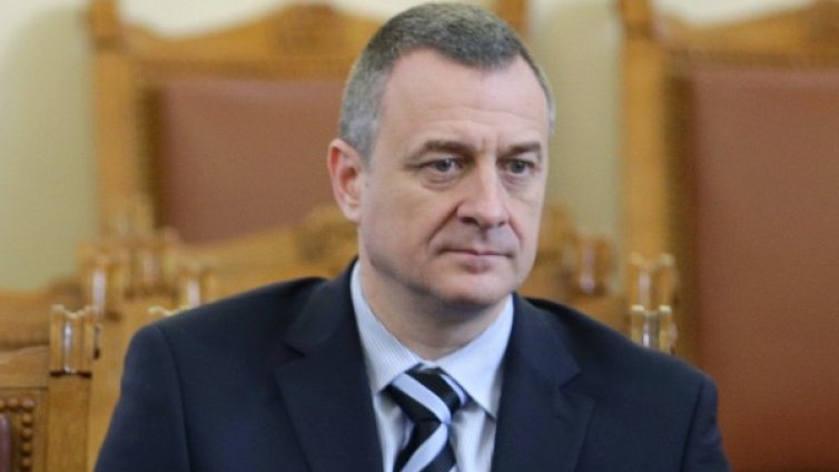 Йовчев иска трайно решение за крадените лични данни