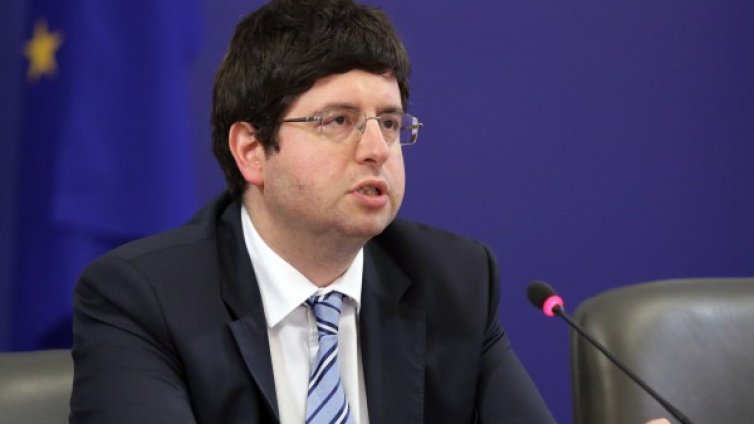 Няма да се наложи актуализация на бюджета, вярва Чобанов