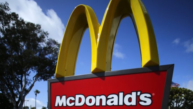 McDonalds продължава да се бори с препятствията по пътя си