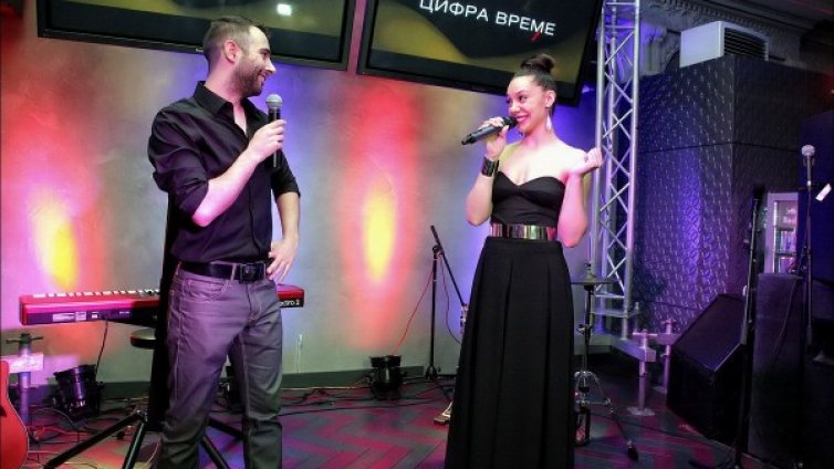 Вяра Атова залага на еротика в "Цифра време"