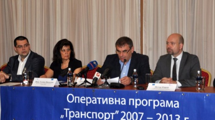 Над 1 млн. лв. дневно се инвестират в пътища