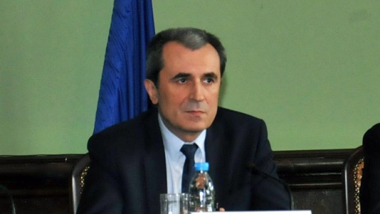 Не ни интересува цветът на кметовете, а че са близо до хората!